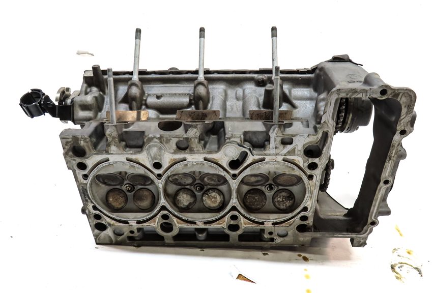 Thumbnail 7: 2013-2015 AUDI Q7 (4L) 3.0L SUPERCHARGED ENGINE RIGHT CYLINDER HEAD