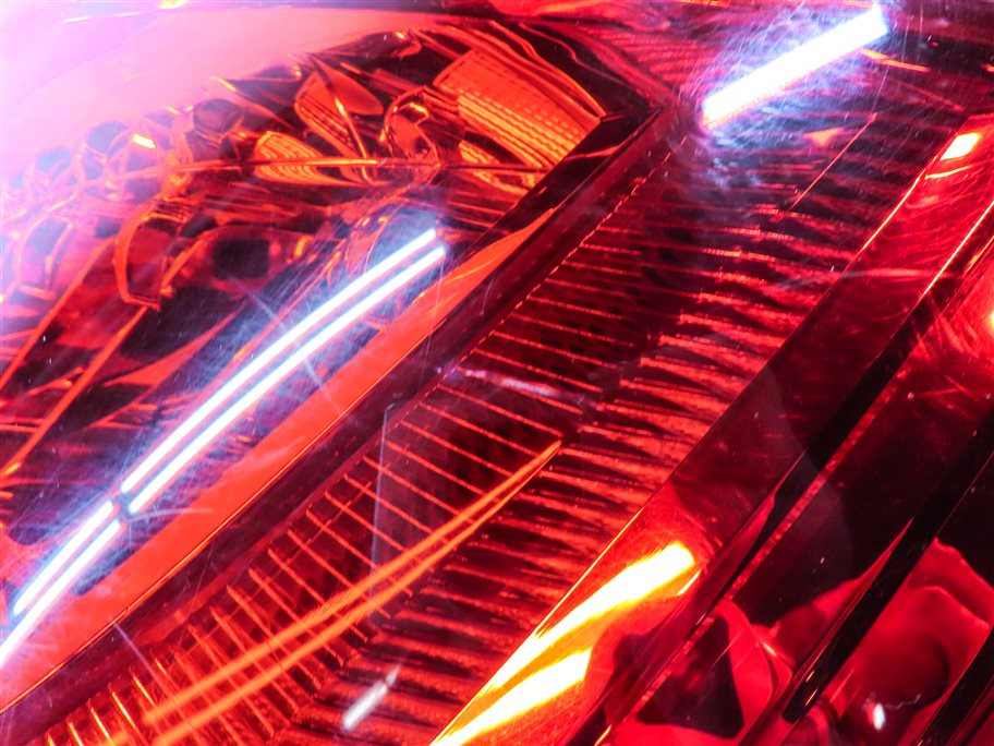 Thumbnail 9: 2010-2015 AUDI Q7 (4L) REAR RIGHT PASSENGER TAILLIGHT BRAKE LIGHT LAMP (LED)