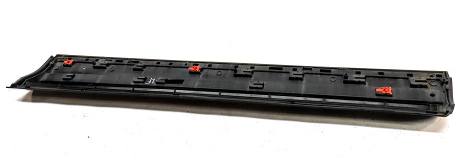 Thumbnail 6: 10-15 AUDI Q7 4L FRONT LEFT DRIVER LOWER DOOR TRIM MOULDING w/out SLINE (BLACK)