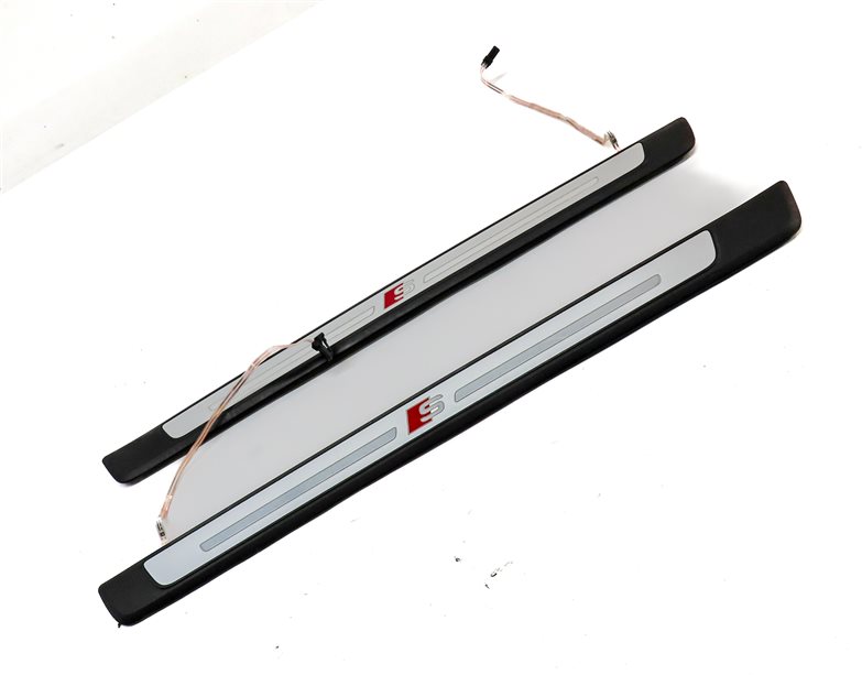 Thumbnail 3: 2019 AUDI S5 (B9) FRONT LEFT & RIGHT ILLUMINATED DOOR SILL SCUFF TRIM SET/2