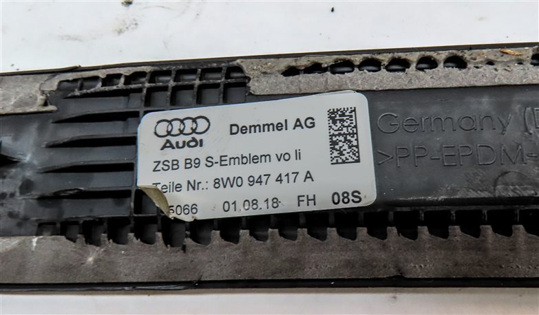 Thumbnail 6: 2019 AUDI S5 (B9) FRONT LEFT & RIGHT ILLUMINATED DOOR SILL SCUFF TRIM SET/2