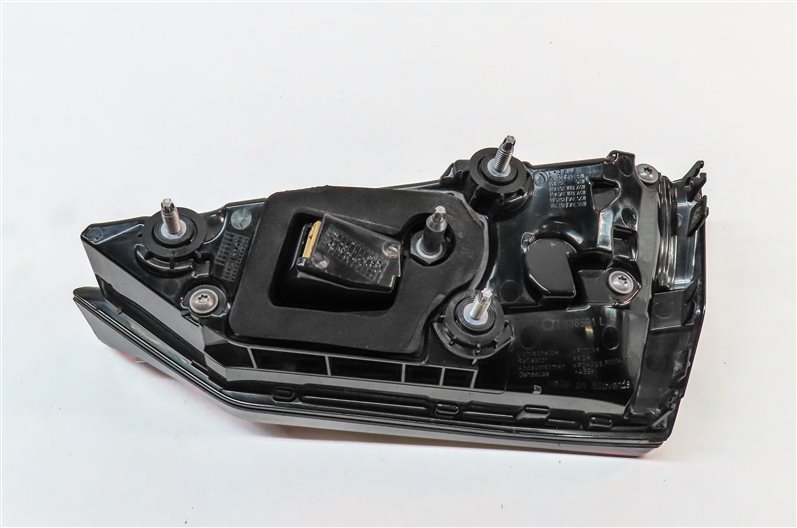 Thumbnail 5: 18-19 AUDI A5 S5 RS5 COUPE SPORTBACK CONVERTIBLE REAR LEFT INNER TAILLIGHT (LED)