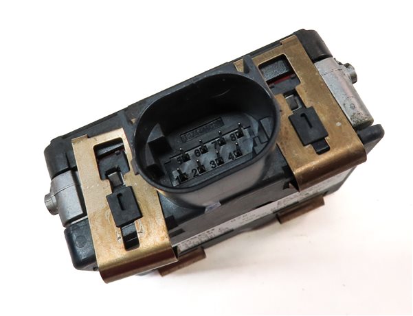 Thumbnail 5: 2017-2019 AUDI A4 (B9 8W) REAR LEFT BLIND SPOT ALERT RADAR SENSOR MODULE (SLAVE)