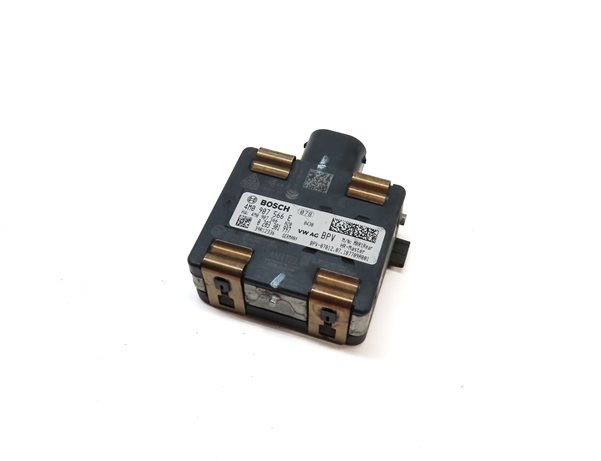 17-19 AUDI A4 (B9 8W) REAR RIGHT BLIND SPOT ALERT RADAR SENSOR MODULE (MASTER)