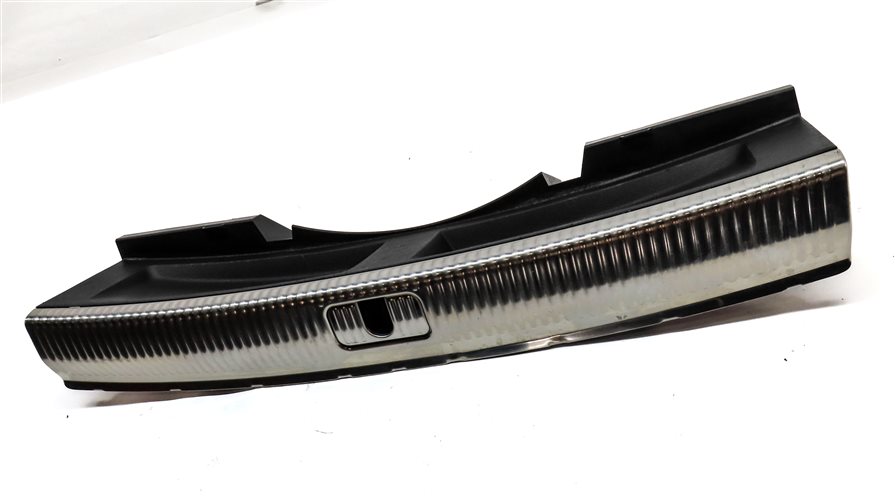 Thumbnail 2: 2019 AUDI S5 (B9) SPORTBACK REAR TRUNK HATCH SILL SCUFF PLATE TRIM PANEL (BLACK)