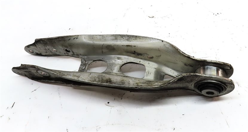 Thumbnail 14: 2017-2019 AUDI A4 ALLROAD (B9 8W) REAR RIGHT PASSENGER CONTROL ARM SET