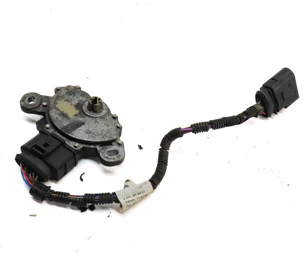 Thumbnail 1: 2004 PORSCHE CAYENNE (955) 4.5L M48 NON-TURBO ENGINE NEUTRAL SAFETY SWITCH