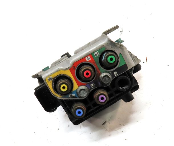 Thumbnail 3: 2004 PORSCHE CAYENNE (955) AIR SUSPENSION CONTROL VALVE BLOCK