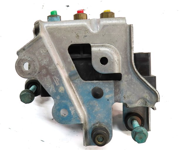Thumbnail 5: 2004 PORSCHE CAYENNE (955) AIR SUSPENSION CONTROL VALVE BLOCK