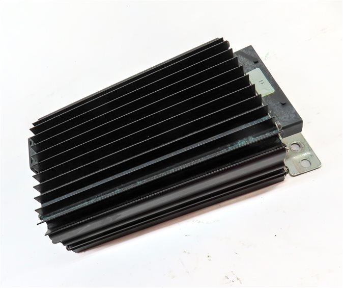 Thumbnail 3: 2004 PORSCHE CAYENNE (955) RADIO STEREO SPEAKER AMPLIFIER (BOSE)