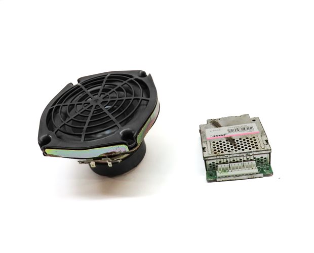 Thumbnail 2: 2004 PORSCHE CAYENNE (955) RADIO STEREO BOSE AUDIO SOUND SYSTEM SUBWOOFER w/ AMP