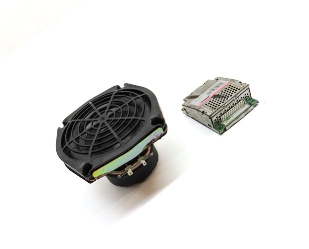 Thumbnail 3: 2004 PORSCHE CAYENNE (955) RADIO STEREO BOSE AUDIO SOUND SYSTEM SUBWOOFER w/ AMP