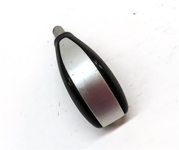 Thumbnail 3: 2004 PORSCHE CAYENNE (955) AUTOMATIC TRANSMISSION GEAR SHIFT HANDLE KNOB
