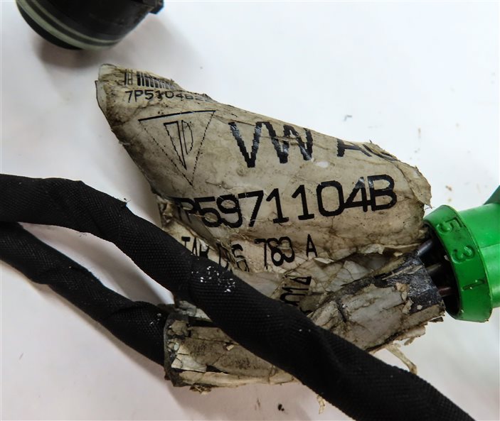 Thumbnail 5: 2015 PORSCHE CAYENNE (958) REAR PDC PARK SENSOR SET w/ HARNESS (Black)
