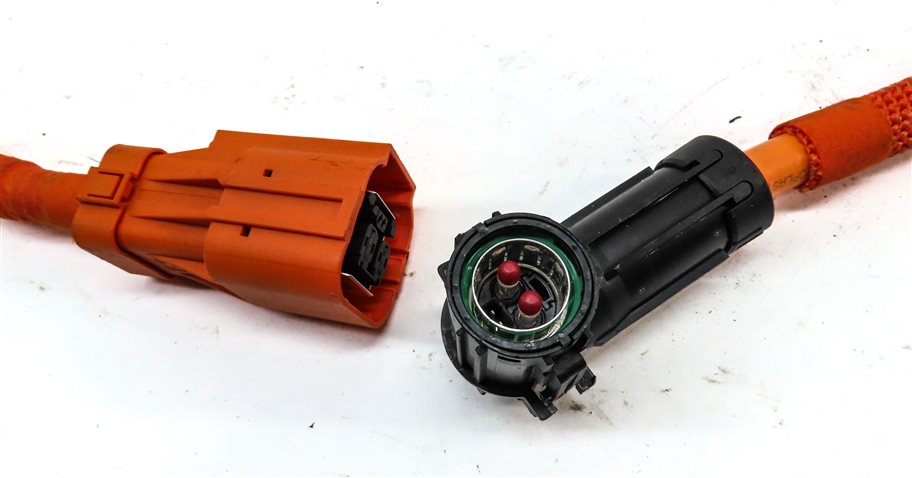 Thumbnail 4: 2015 PORSCHE CAYENNE HYBRID (958) HIGH VOLTAGE BATTERY CABLE