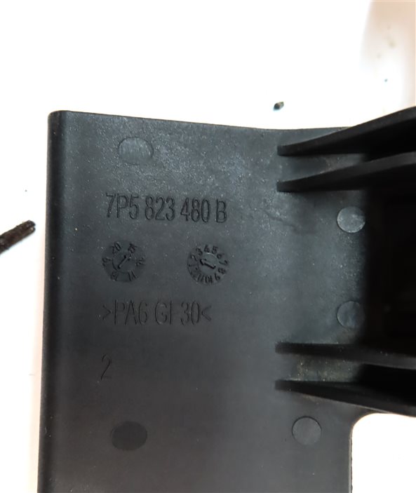 Thumbnail 7: 2015 PORSCHE CAYENNE HYBRID (958) FRONT HOOD SAFETY LATCH CATCH HOOK LEVER
