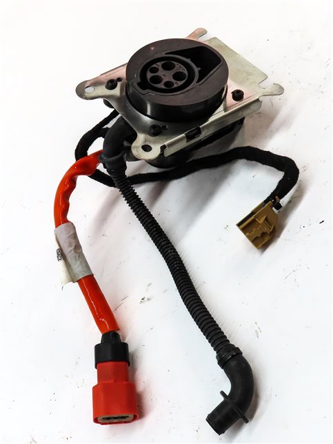 Thumbnail 3: 2015 PORSCHE CAYENNE E-HYBRID (958) EV HIGH VOLTAGE BATTERY CHARGING PORT PLUG