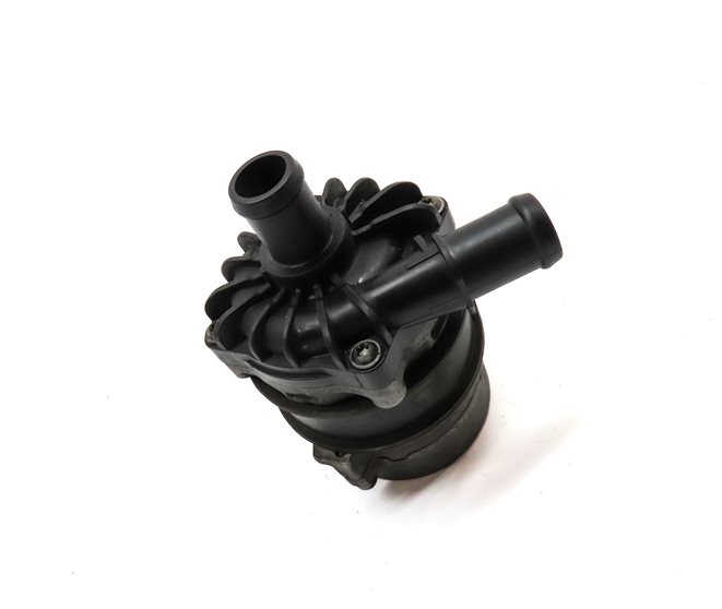 Thumbnail 3: 2015 PORSCHE CAYENNE HYBRID (958) 3.0L ENGINE AUX AUXILIARY WATER COOLANT PUMP