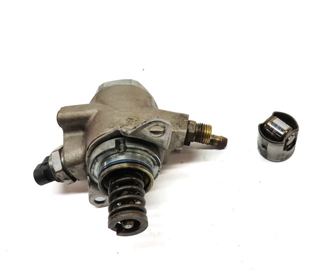 Thumbnail 2: 2011-2018 PORSCHE CAYENNE PANAMERA (958 970 G1) 3.0L ENGINE MECHANICAL FUEL PUMP