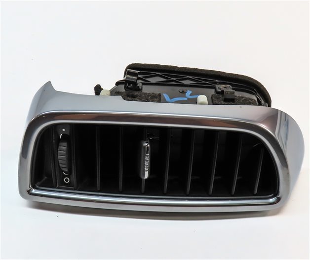 Thumbnail 2: 2015 PORSCHE CAYENNE (958) FRONT CENTER DASH LEFT SIDE HEATER A/C AIR VENT