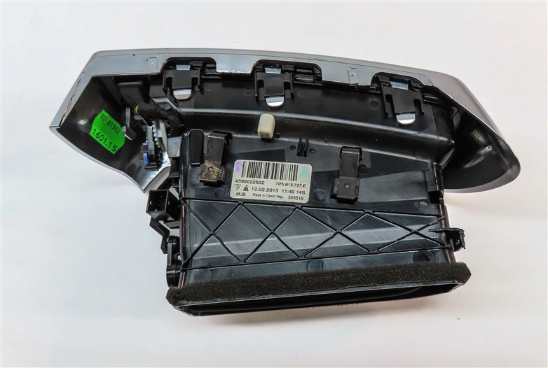 Thumbnail 6: 2015 PORSCHE CAYENNE (958) FRONT CENTER DASH LEFT SIDE HEATER A/C AIR VENT
