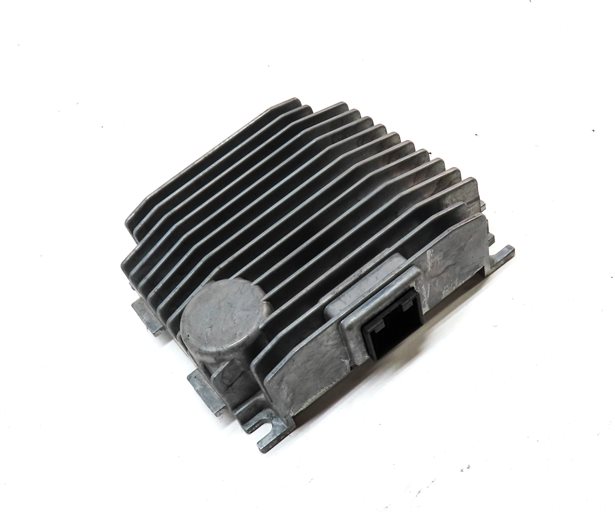 Thumbnail 3: 2015 PORSCHE CAYENNE (958) EXTERNAL SOUND GENERATOR SPEAKER MODULE AMPLIFIER