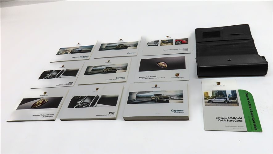 Thumbnail 2: 2015 PORSCHE CAYENNE E-HYBRID (958) OWNERS MANUAL BOOK SERVICE GUIDE SET w/ CASE