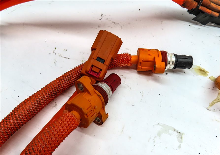 Thumbnail 4: 2015 PORSCHE CAYENNE E-HYBRID (958) HIGH VOLTAGE MAIN BATTERY CABLE HARNESS