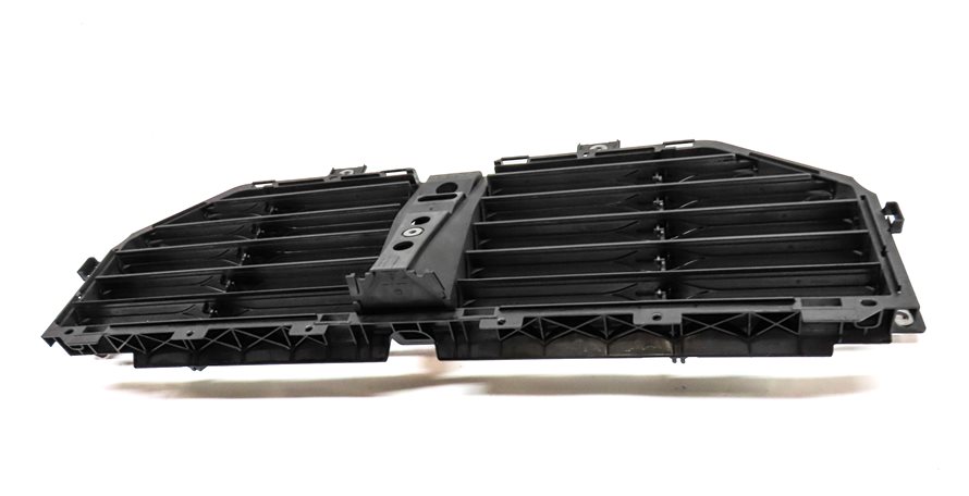 Thumbnail 2: 2015 PORSCHE CAYENNE E-HYBRID (958) FRONT GRILLE RADIATOR AIR DUCT SHUTTER