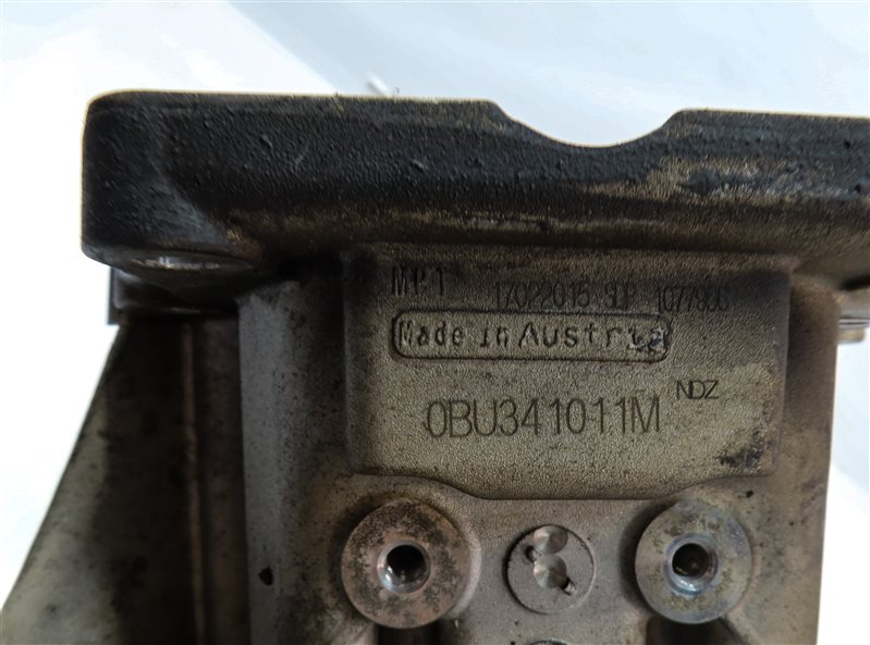 Thumbnail 6: 2011-2018 PORSCHE CAYENNE (958) 3.0L ENGINE FRONT TRANSFER CASE ASSEMBLY