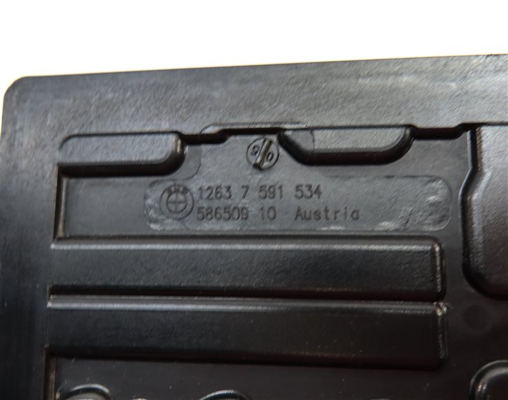 Thumbnail 5: 2013 BMW 335XI (F30) 3.0L (N55) ENGINE INTEGRATED POWER SUPPLY CONTROL MODULE