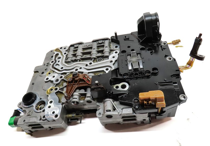 Thumbnail 2: 2013 BMW 335XI (F30) 3.0L (N55) AUTOMATIC AT TRANSMISSION VALVE BODY ASSEMBLY