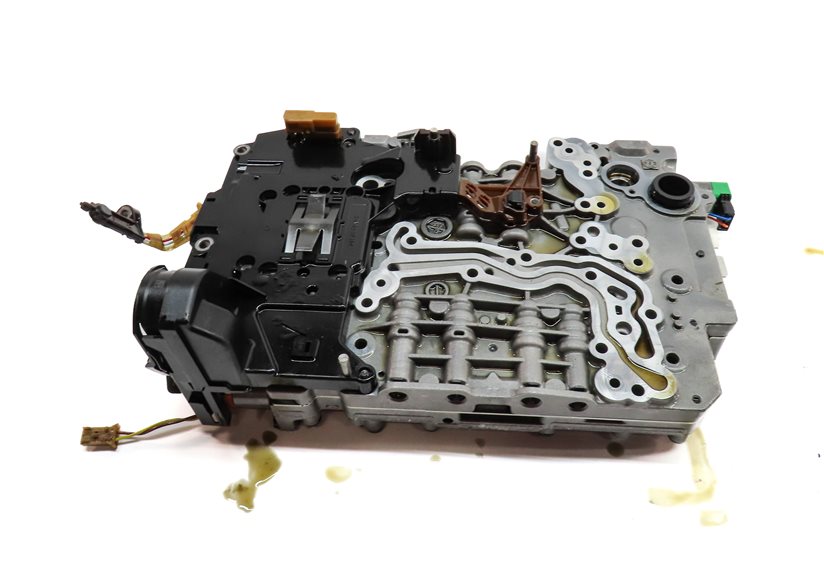 Thumbnail 4: 2013 BMW 335XI (F30) 3.0L (N55) AUTOMATIC AT TRANSMISSION VALVE BODY ASSEMBLY