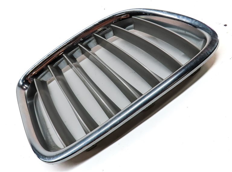 Thumbnail 3: 2013-2015 BMW X1 E84 FRONT RIGHT PASSENGER UPPER HOOD KIDNEY VENT GRILLE  X-LINE