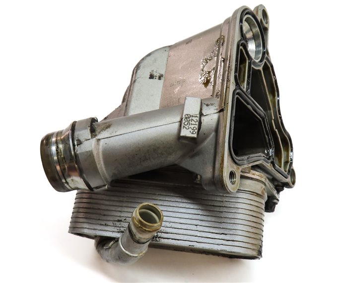 Thumbnail 6: 2013 BMW X1 (E84) 2.0L (N20) ENGINE MOTOR OIL FLUID FILTER HOUSING w/ OIL COOLER