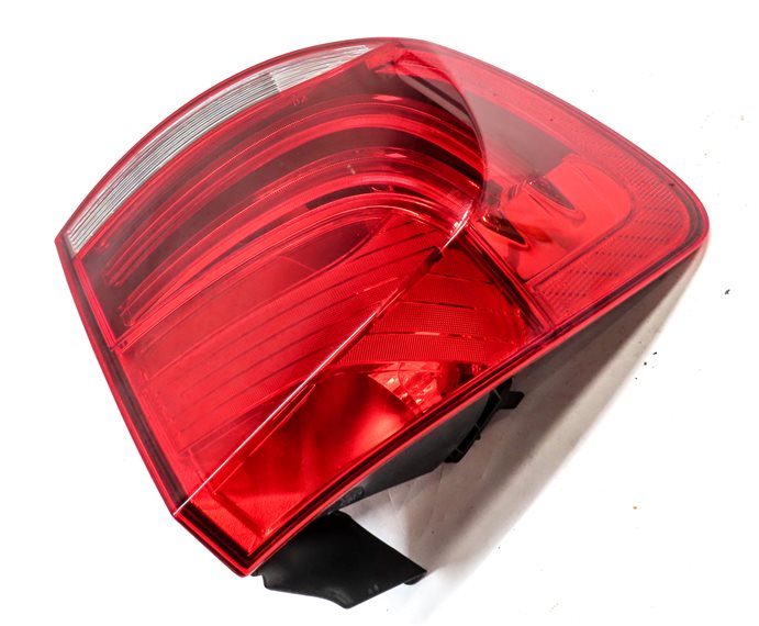 Thumbnail 4: 2012-2015 BMW X1 (E84) LEFT DRIVER REAR OUTER TAILLIGHT BRAKE LIGHT LAMP