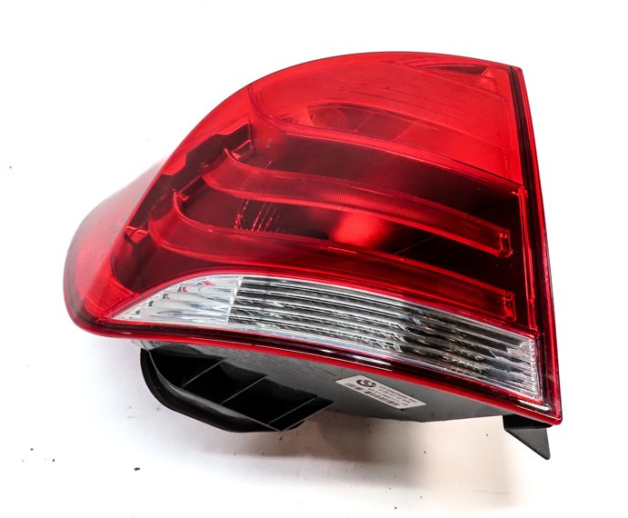 Thumbnail 5: 2012-2015 BMW X1 (E84) LEFT DRIVER REAR OUTER TAILLIGHT BRAKE LIGHT LAMP