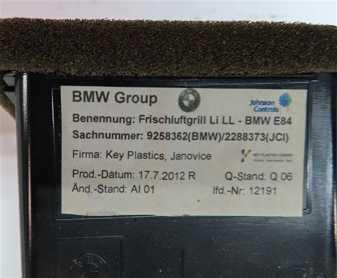 Thumbnail 6: 2013 BMW X1 (E84) FRONT LEFT DRIVER DASH HEAT AIR AC HVAC VENT (Black)