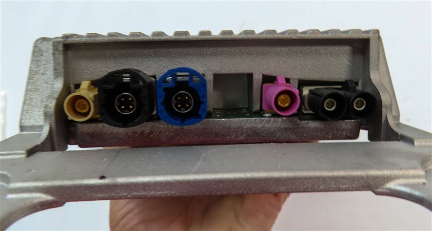 Thumbnail 6: 2013 BMW X1 (E84) COMMUNICATION TELEMATICS COMBOX CONTROL MODULE