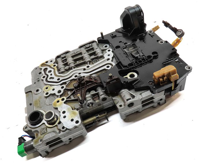 Thumbnail 3: 2013 BMW X1 (E84) 2.0L RWD 8HP45 AUTOMATIC TRANSMISSION VALVE BODY