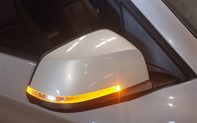 Thumbnail 2: 13-15 BMW X1 (E84) RIGHT PASSENGER P-FOLD AUTODIM MEMORY DOOR MIRROR (White)