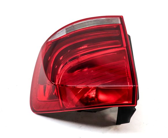 Thumbnail 3: 2012-2015 BMW X1 (E84) RIGHT PASSENGER REAR OUTER TAILLIGHT BRAKE LIGHT LAMP