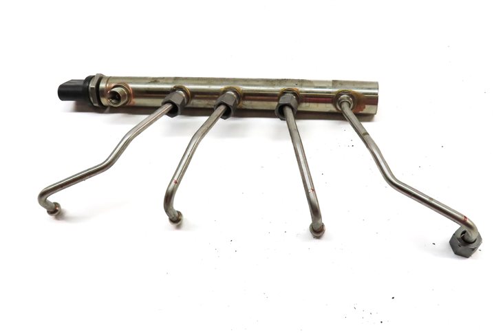 Thumbnail 4: 2017 BMW X3 (F25) 2.0L (N20) ENGINE FUEL RAIL w/ PRESSURE SENSOR & LINES