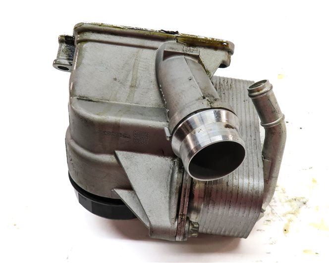 Thumbnail 6: 2017 BMW X3 (F25) 2.0L (N20) ENGINE MOTOR OIL FLUID FILTER HOUSING w/ OIL COOLER