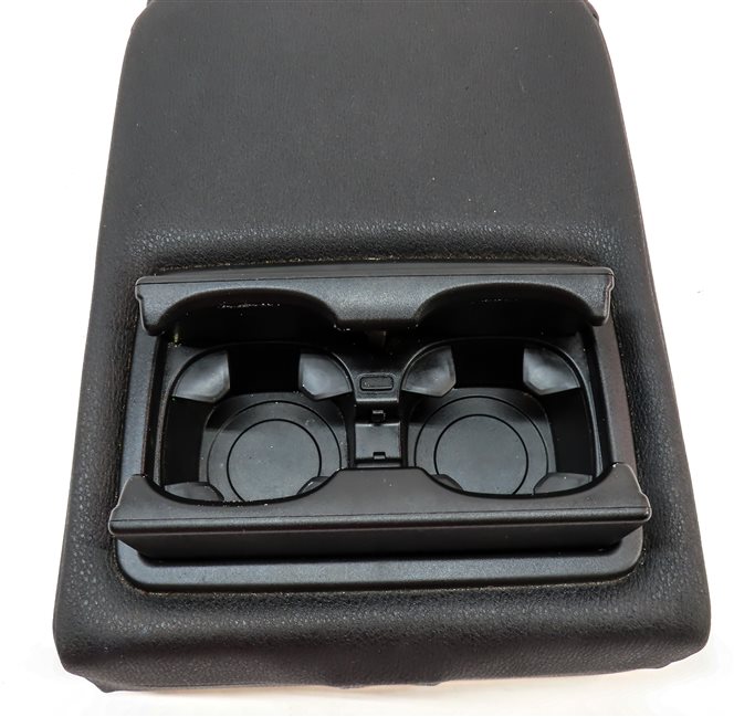Thumbnail 10: 11-17 BMW X3 X4 (F25 F26) REAR SEAT CENTER CONSOLE ARMREST CUPHOLDER (Black)