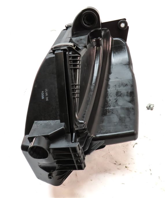 Thumbnail 6: 13-18 BMW X3 X4 (F25 F26) 2.0L N20 TURBO ENGINE AIR FILTER HOUSING AIR CLEANER