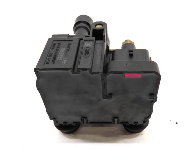 Thumbnail 5: 2016 RANGE ROVER SPORT (L494) AIR SUSPENSION TRANSFER RELIEF VALVE BLOCK