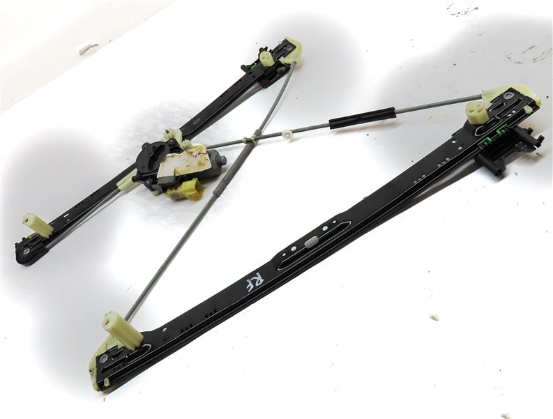 Thumbnail 3: 14-20 RANGE ROVER SPORT (L494) FRONT RIGHT PASSENGER WINDOW REGULATOR w/ MOTOR