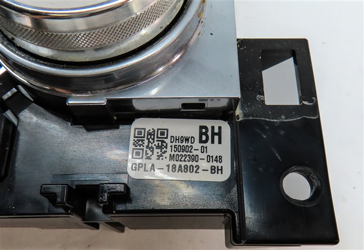 Thumbnail 6: 2016 RANGE ROVER SPORT (L494) FRONT HEATER A/C TEMPERATURE CLIMATE CONTROL PANEL