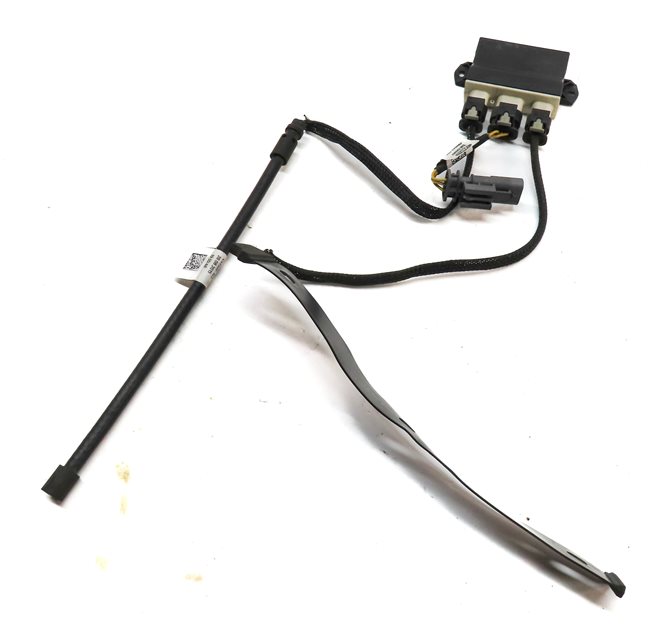 Thumbnail 1: 2016 RANGE ROVER SPORT (L494) TAILGATE SMART OPENER KICK SENSOR MODULE w/ANTENNA